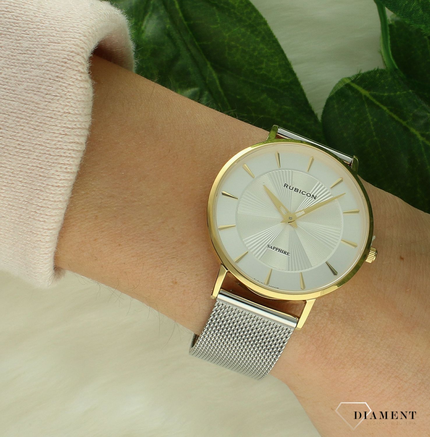 Zegarek damski Rubicon bikolor z szafirowym szkłem RNBD76. Zegarek damski na bransolecie. Zegarek damski Rubicon z indeksami. Zegarek damski biżuteryjny Rubicon. Elegancki zegarek w bicolor na prezent..jpg